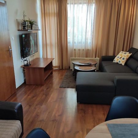 Family 2 Bed Apartment In Банско Экстерьер фото