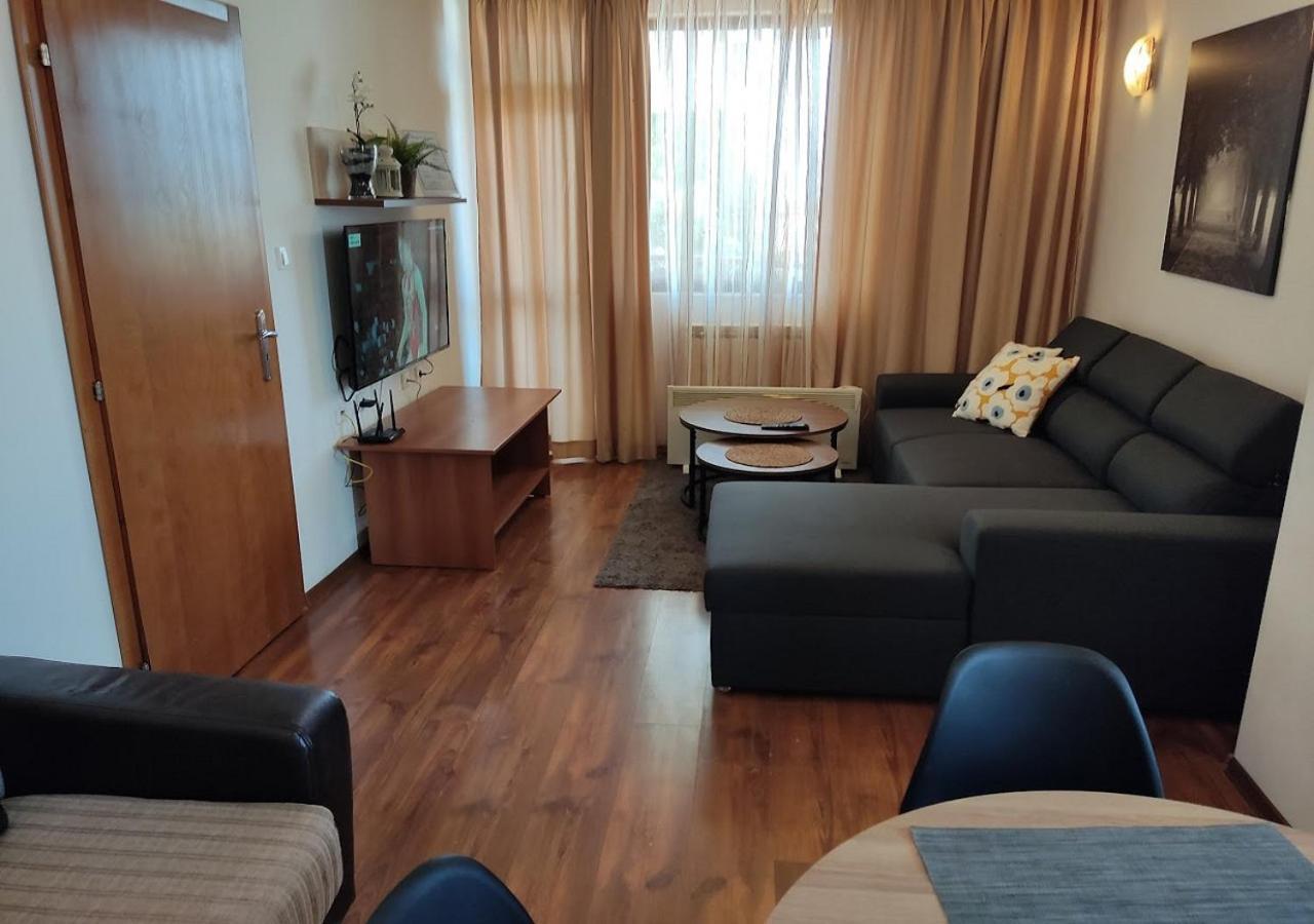 Family 2 Bed Apartment In Банско Экстерьер фото
