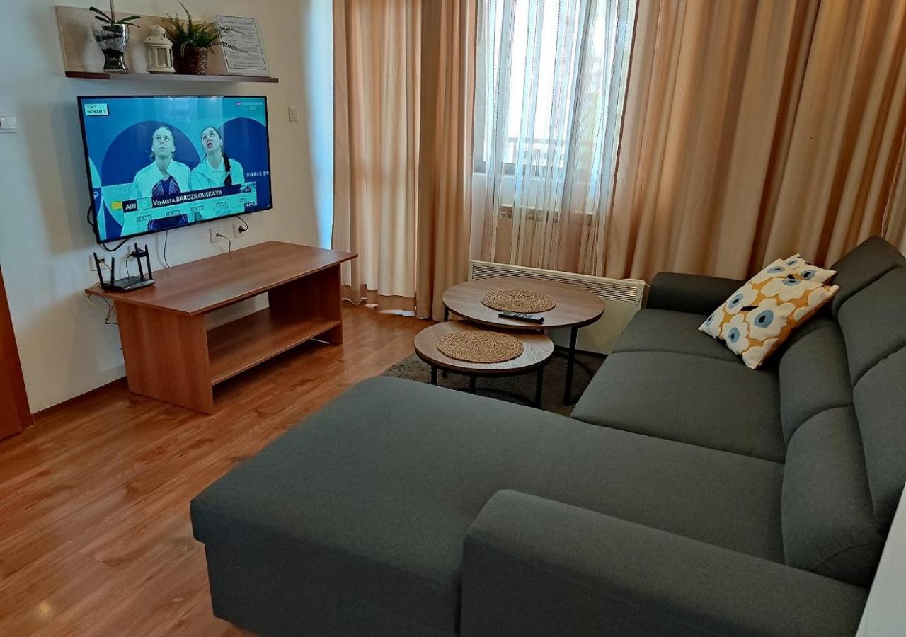 Family 2 Bed Apartment In Банско Экстерьер фото